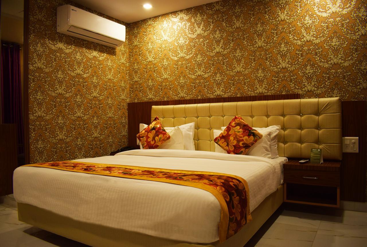 Hotel New Majestic Ajmer Exteriör bild